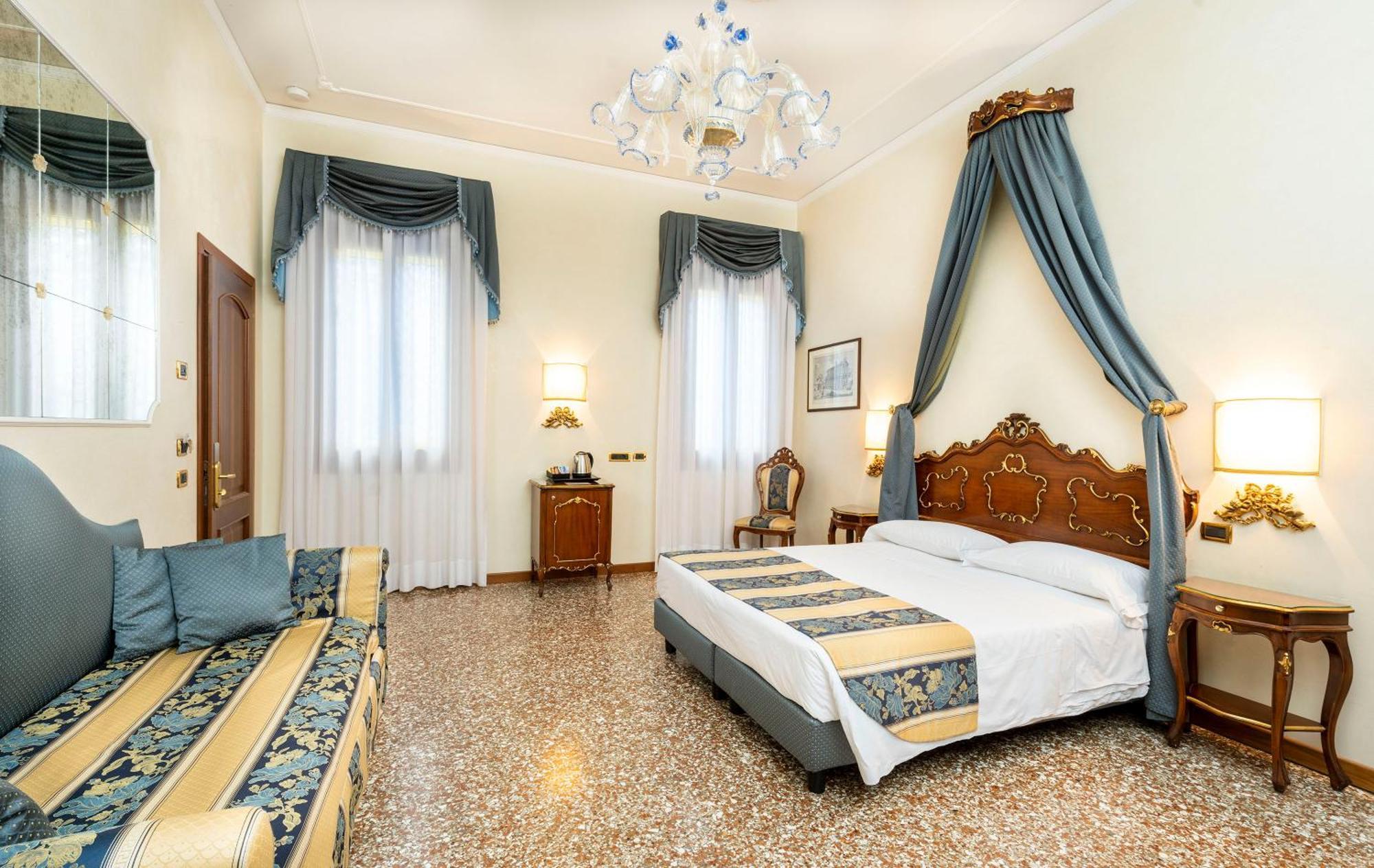 Torino 3* Venecia
